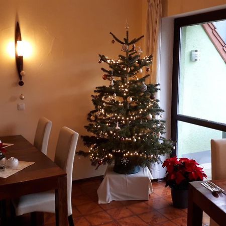 Pension Am Weinberg Bed & Breakfast Mainstockheim ภายนอก รูปภาพ