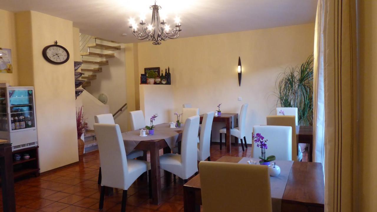 Pension Am Weinberg Bed & Breakfast Mainstockheim ภายนอก รูปภาพ